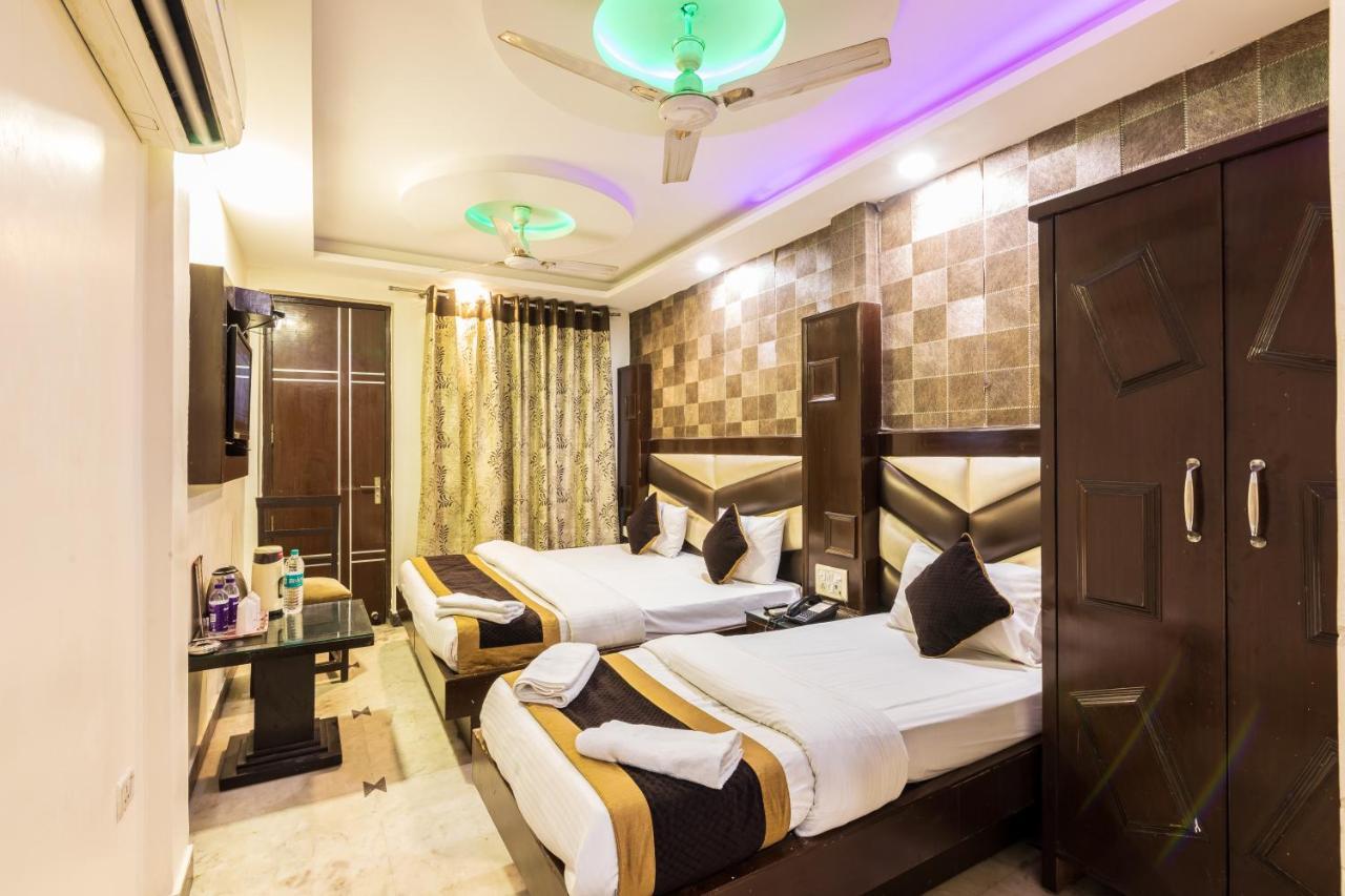 Hotel Grand Shyam- In Front Of New Delhi Railway Station-Couple Friendly Нью-Дели Экстерьер фото