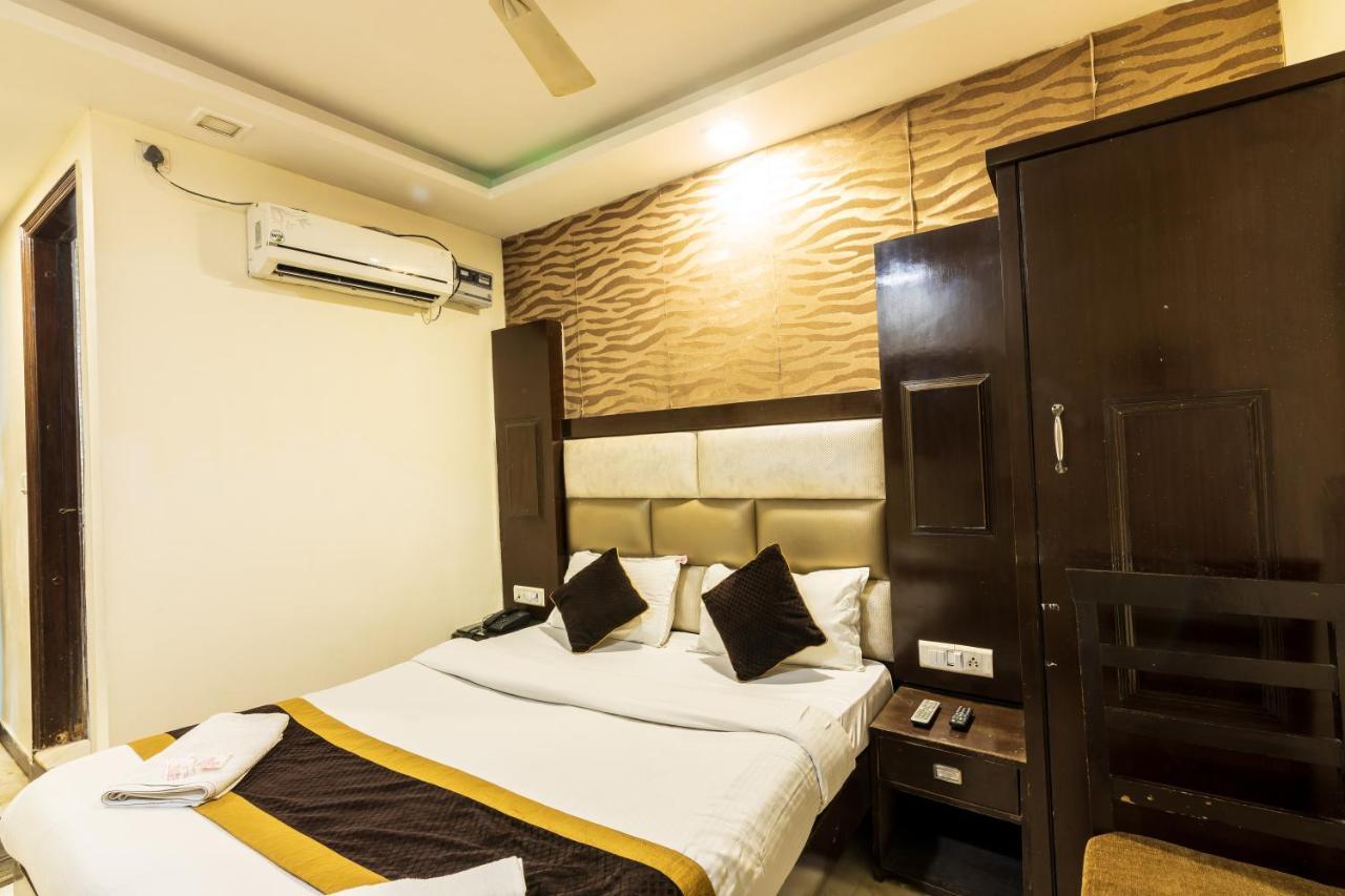 Hotel Grand Shyam- In Front Of New Delhi Railway Station-Couple Friendly Нью-Дели Экстерьер фото