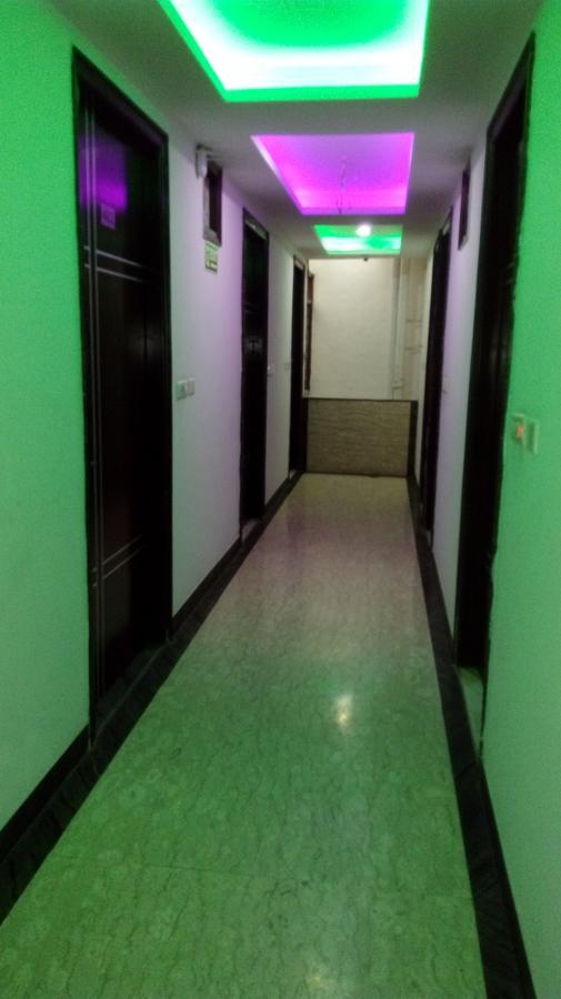 Hotel Grand Shyam- In Front Of New Delhi Railway Station-Couple Friendly Нью-Дели Экстерьер фото